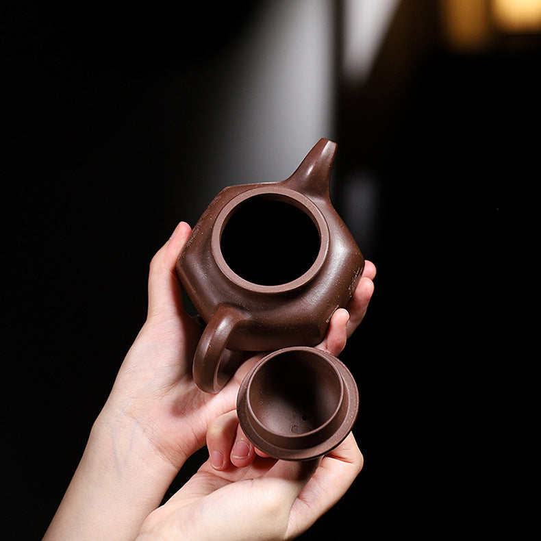 Handmadet Yixing Purple Zisha Clay Teapot with Carved Graphic, 280ml Capacity
