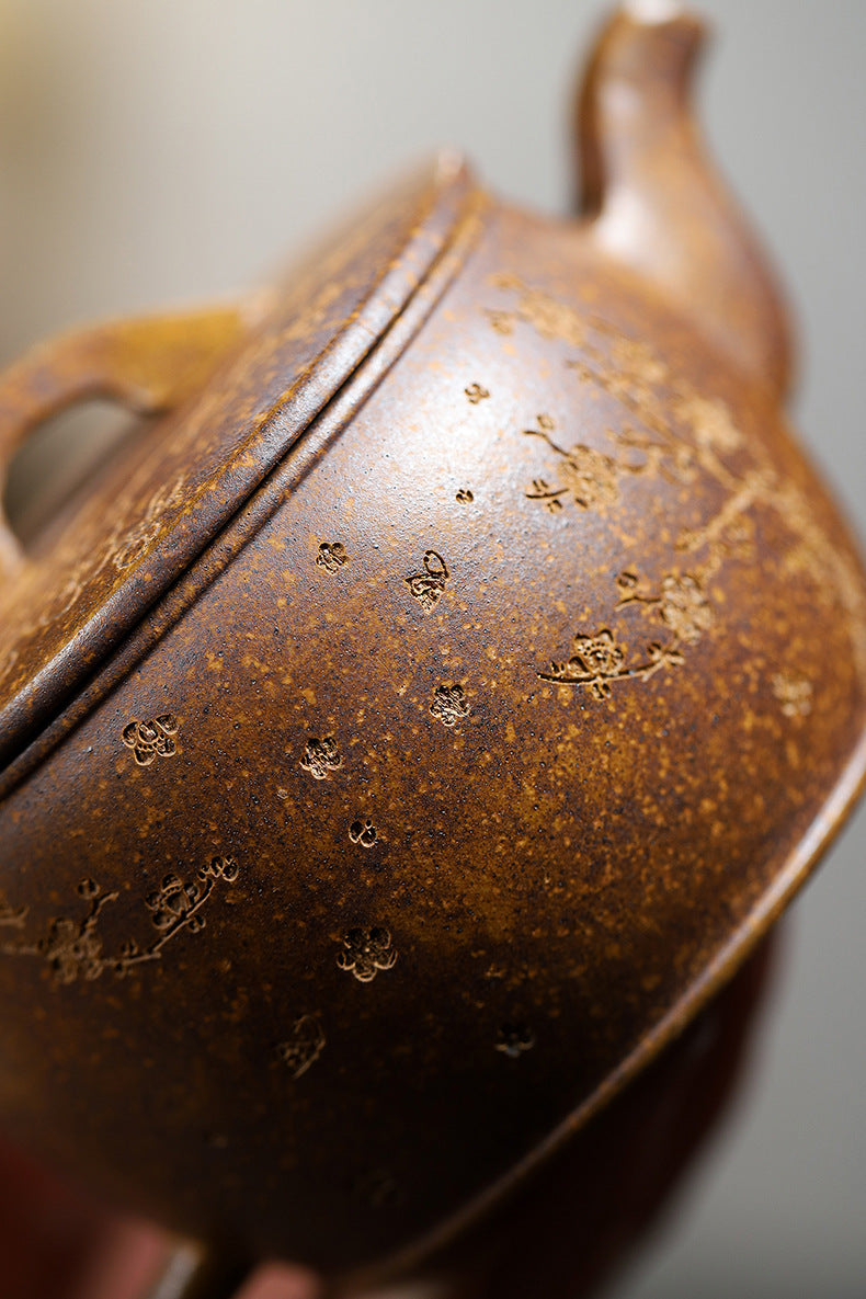 Handmade Yixing Zisha Yellow Clay Teapot - Duan Clay Hanwa Teapot - 210ml Capacity