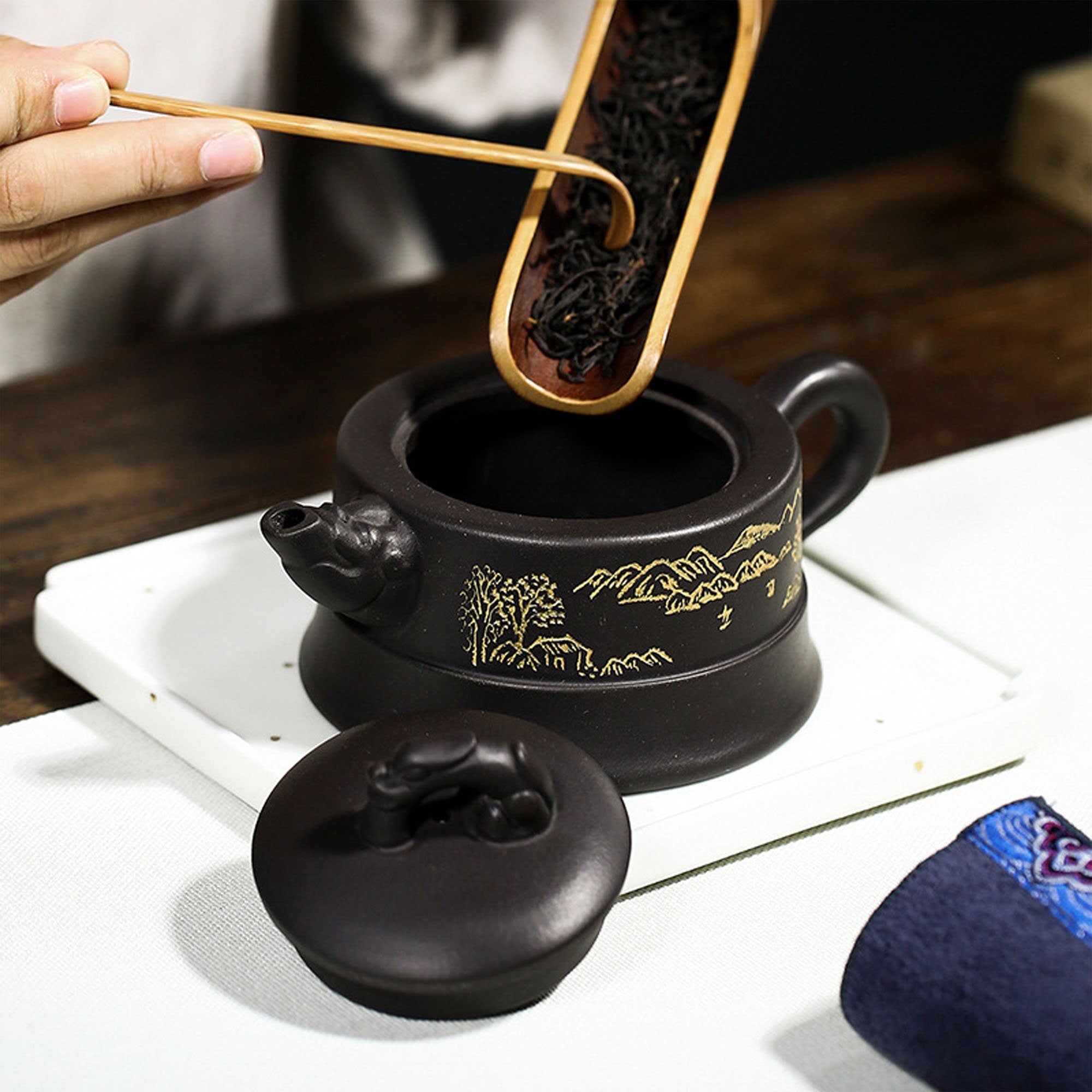 Handmade Yixing Zisha Teapot, Traditional Chinese Clay Teapot with Dragon Tail handle